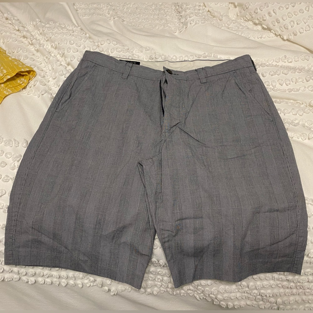 Gray striped Men’s JCrew shorts